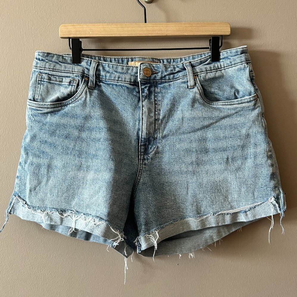 Kut From The Kloth Jane High Rise Roll Up Short